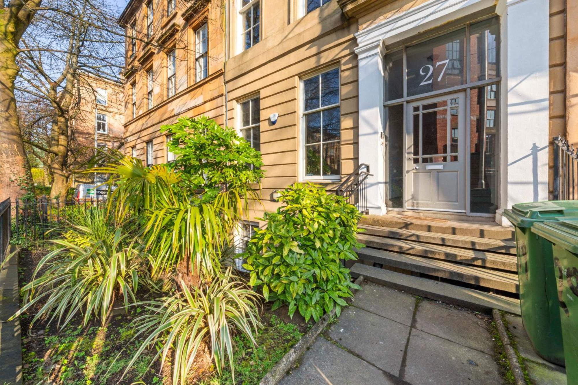 Unique Victorian Home In Glasgow Eksteriør bilde